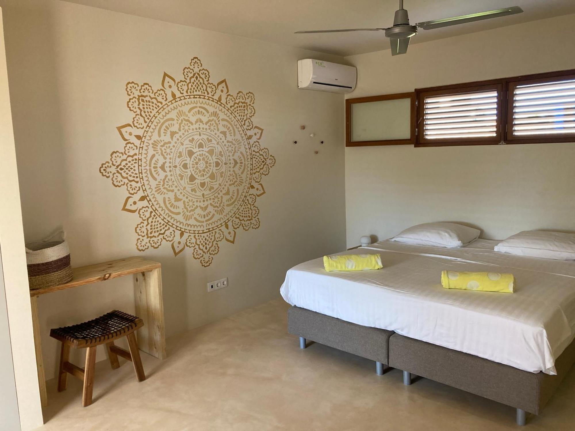 Isla Penthouse & Garden Apartments Bonaire Playa Exterior foto
